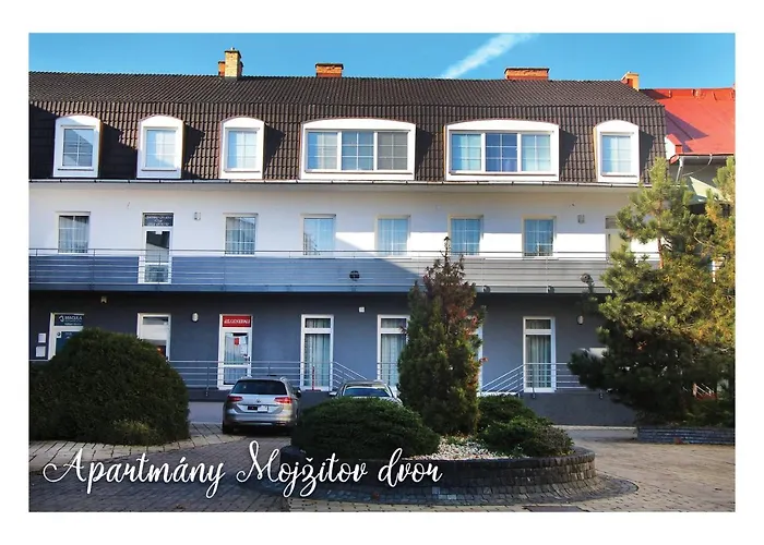 Mojzitov Dvor 公寓 *